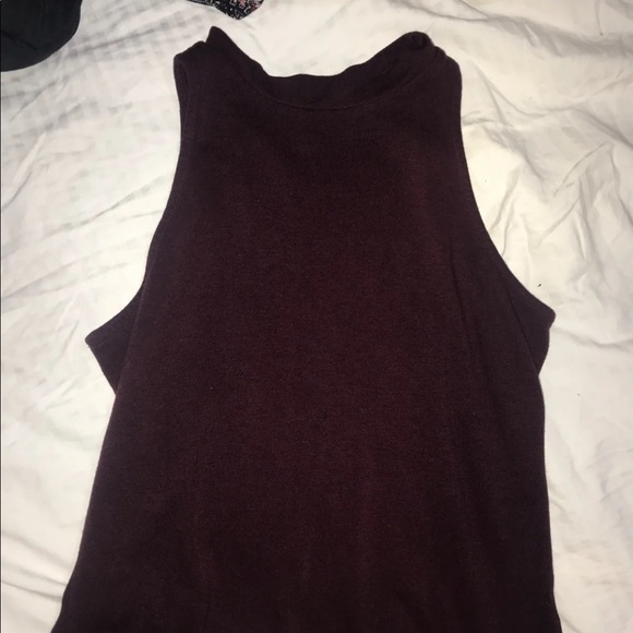 Tops - Picture 6 of 8